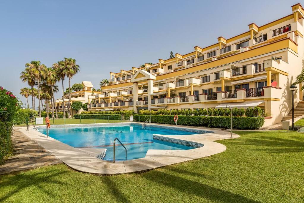 Oleholidays 1133 Romana Playa Primera Linea Playa Marbella Bagian luar foto